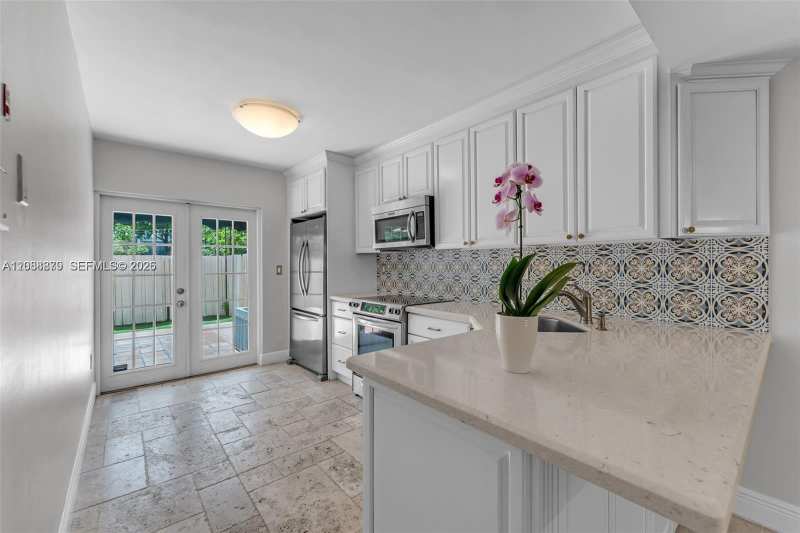 7871 SW 102nd Ln, Miami FL 33156