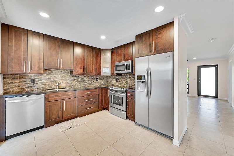 2200 NE 54TH Street, Fort Lauderdale FL 33308