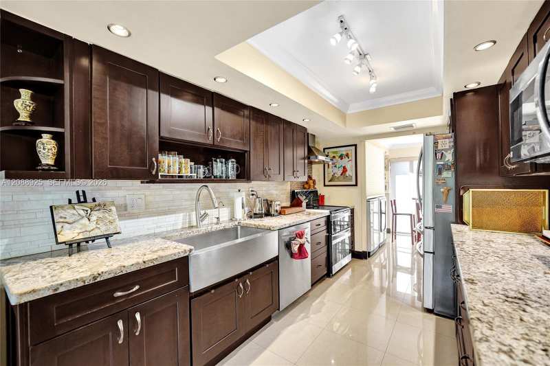 403 Dunwoody Ln # 38, Hollywood FL 33021