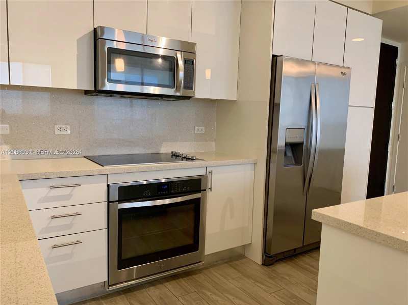 999 SW 1st Ave # 3206, Miami FL 33130