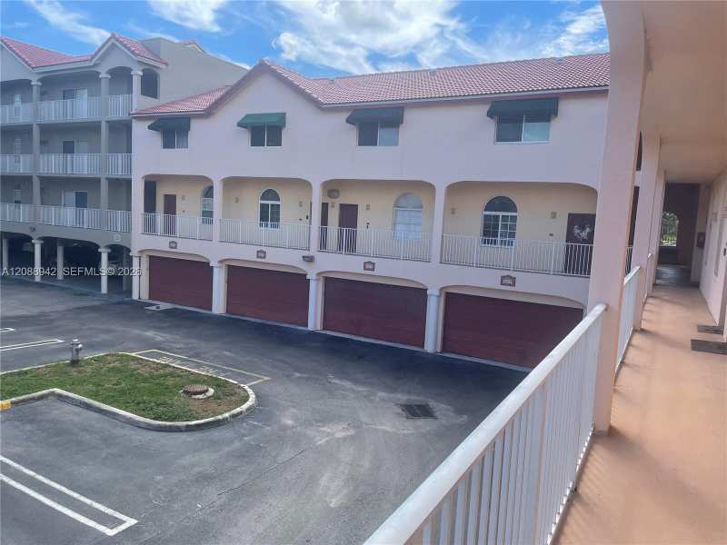 2447 NE 14th St # 510, Pompano Beach FL 33062