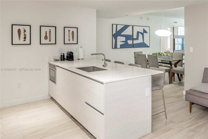 1300 S Miami Ave # 2210, Miami FL 33130