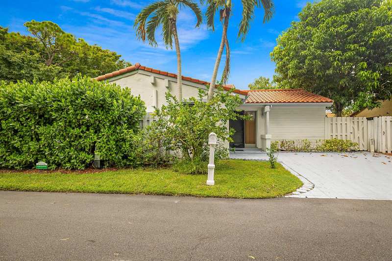 2780 NORFOLK PINE Court, Lake Worth FL 33462