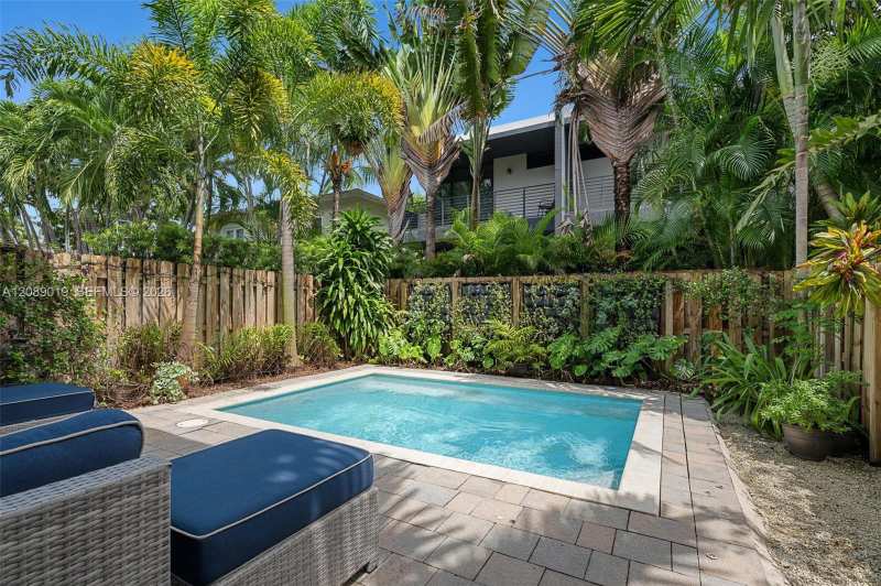 3139 Hibiscus St # 3139, Miami FL 33133