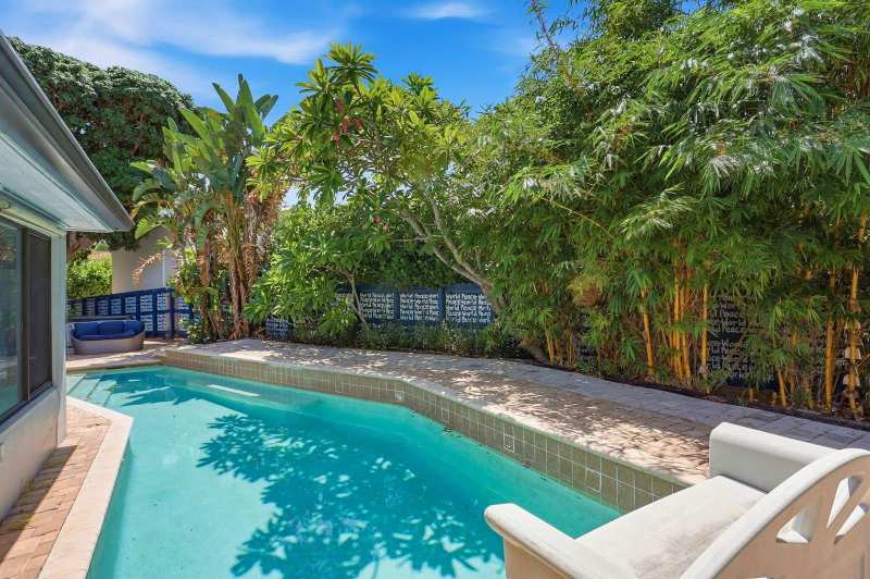 425 NE 20TH Street, Boca Raton FL 33431