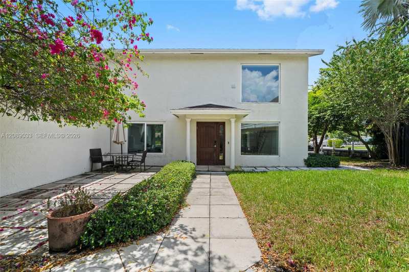 1617 SW 17th Ave, Fort Lauderdale FL 33312