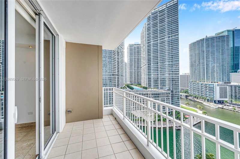 801 Brickell Key Blvd # 2208, Miami FL 33131