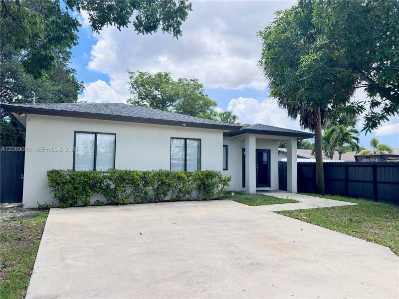 609 NW 3rd Ter, Dania Beach FL 33004