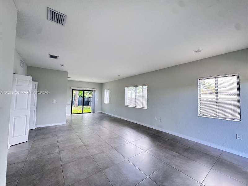 609 NW 3rd Ter, Dania Beach FL 33004