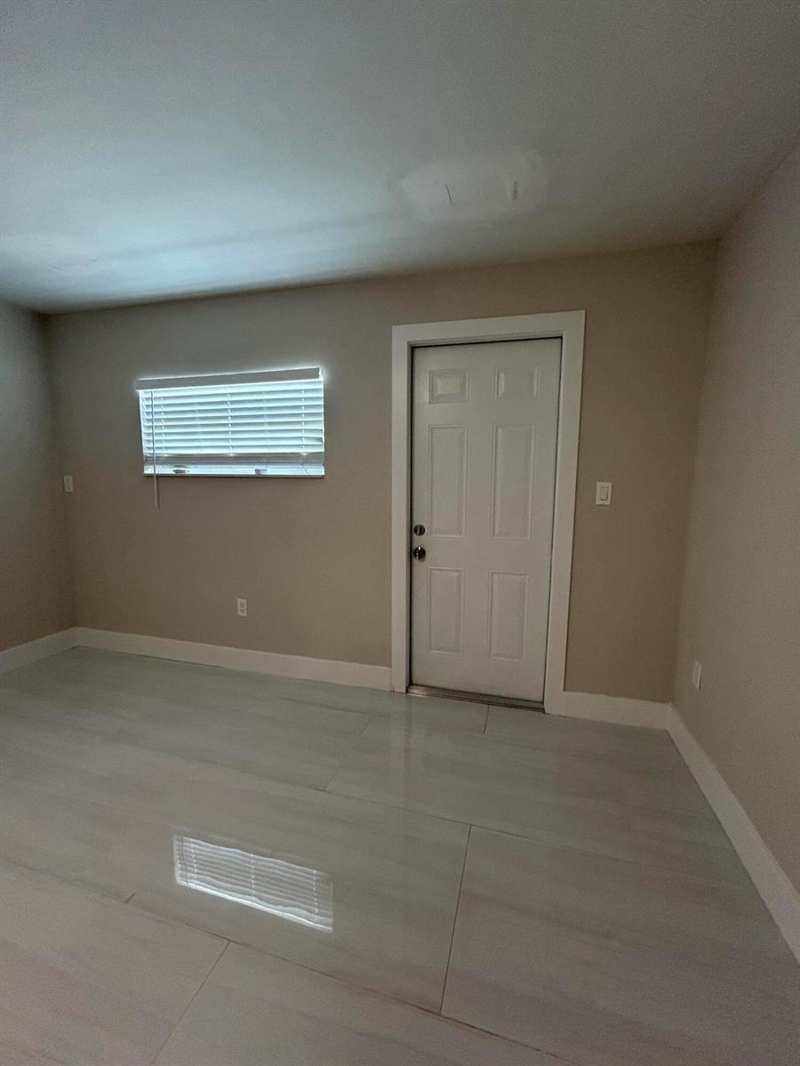 2329 WEST Drive, FL 33409