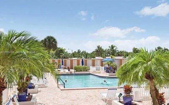 2200 NE 66th St # 1401, Fort Lauderdale FL 33308