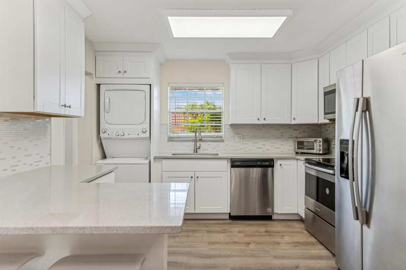 118 Amherst Lane, Lake Worth FL 33467