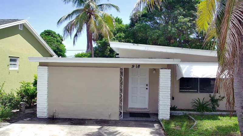 918 N C Street, FL 33460