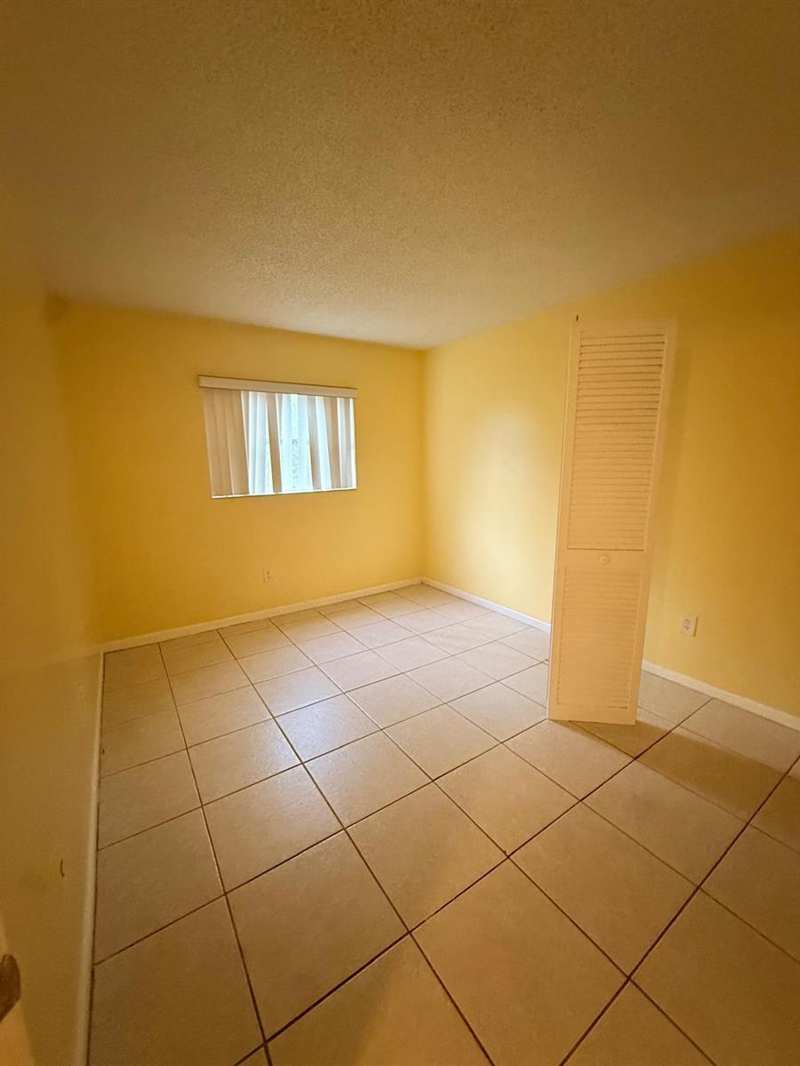 1741 3rd Avenue N, FL 33460