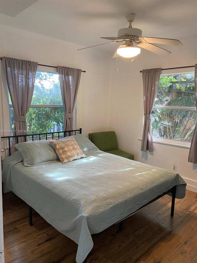 517 SW 4th Ave # 2, Fort Lauderdale FL 33315