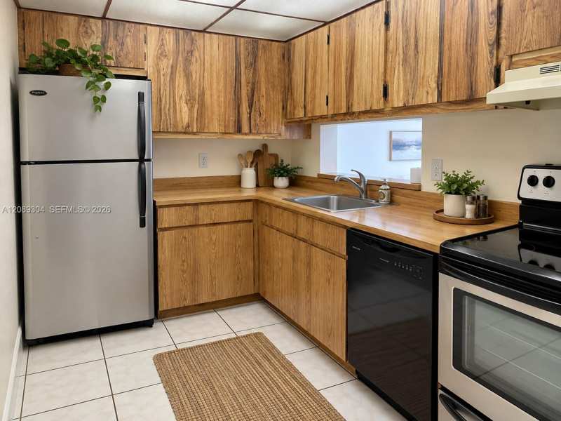 8760 SW 133rd Ave Rd # 103, Miami FL 33183