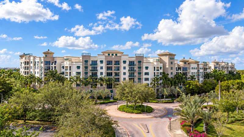 510 NW 84th Ave # 305, Plantation FL 33324