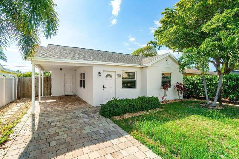 1114 S M Street, FL 33460