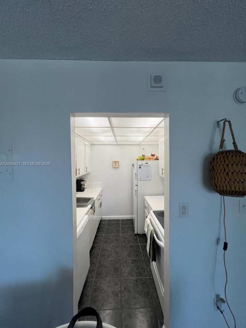 2350 NE 135th St # 208, North Miami FL 33181