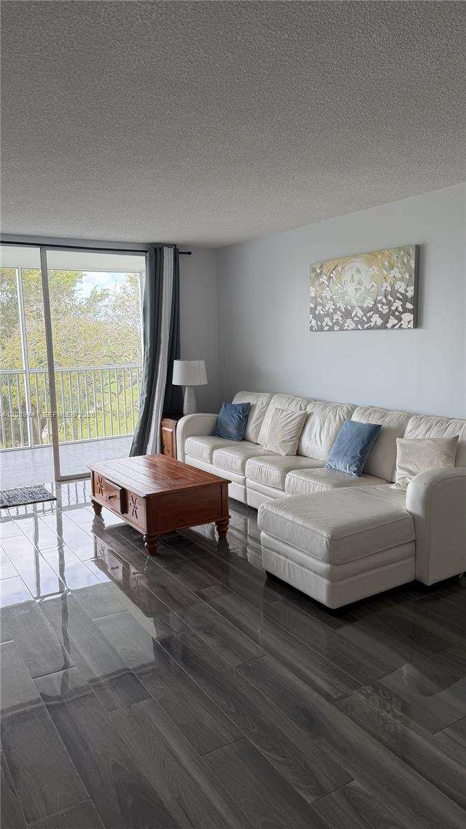 2681 S Course Dr # 406, Pompano Beach FL 33069