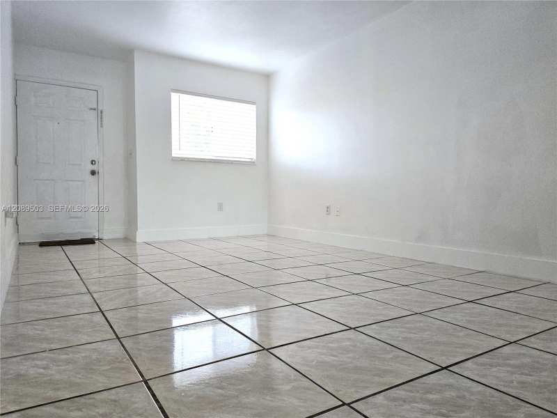 800 SW 104th Ct # 105, Miami FL 33174