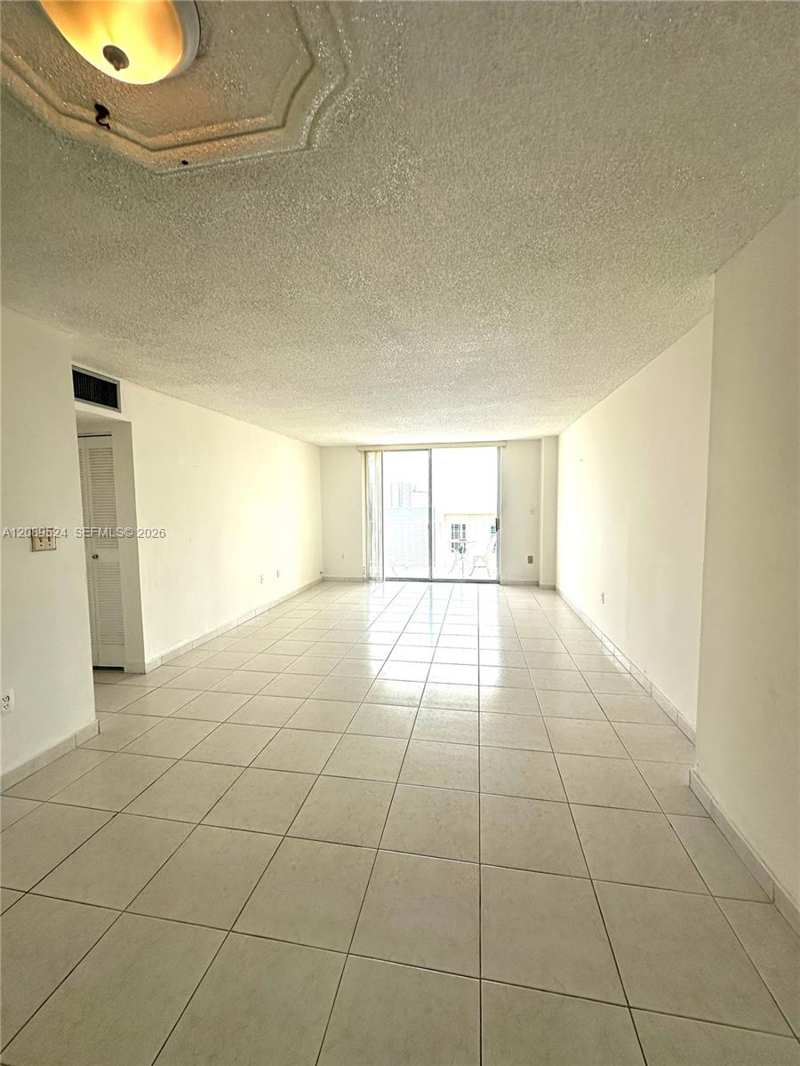 4675 W 18th Ct # 801, Hialeah FL 33012