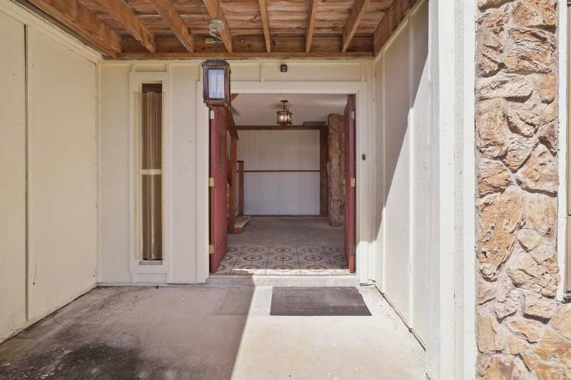 596 Greenwood Drive, Jupiter FL 33458