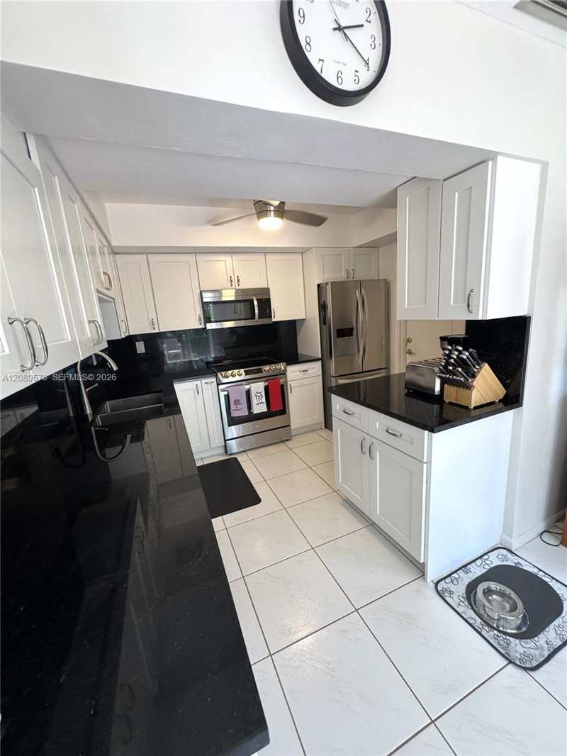 7190 E Tropical Way, Plantation FL 33317
