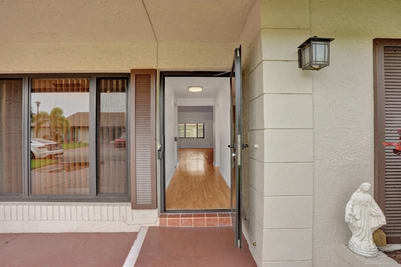 2253 SW 17TH Drive, Deerfield Beach FL 33442