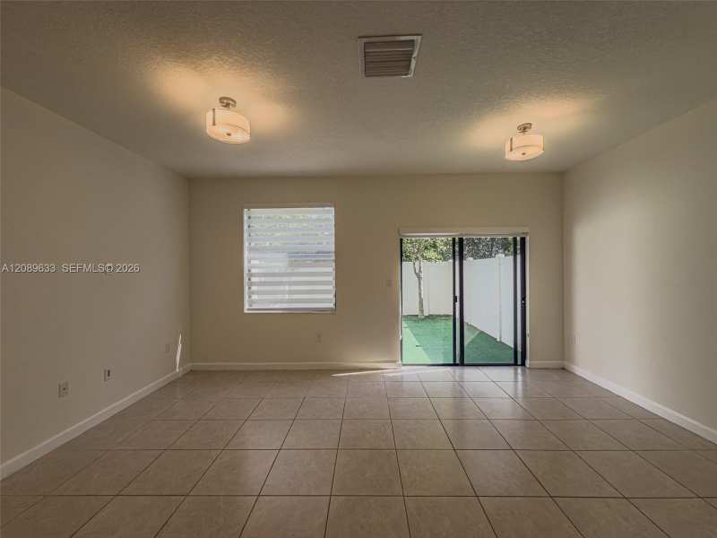 10629 W 32nd Ln, Hialeah FL 33018
