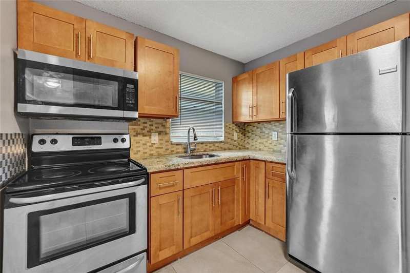 5186 NE 6TH Avenue # 719, Oakland Park FL 33334