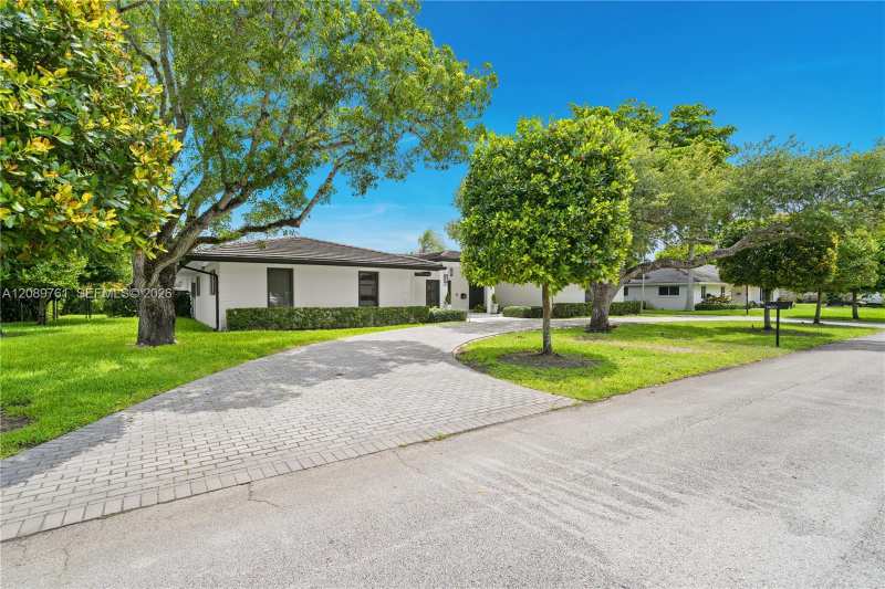 7420 SW 109th Ter, Pinecrest FL 33156