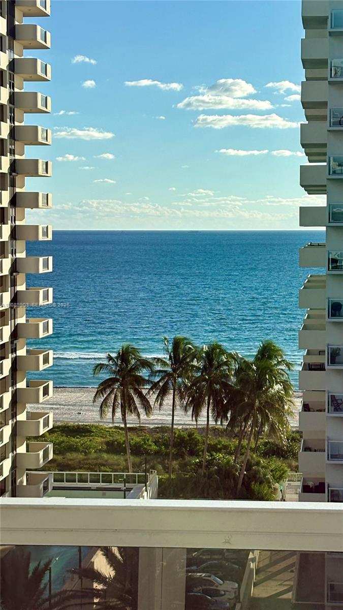 5700 Collins Ave # 11B, Miami Beach FL 33140