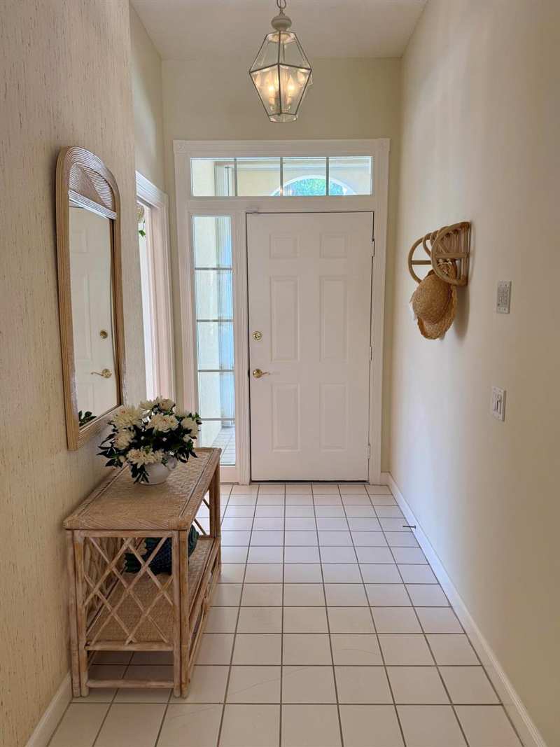 100 Winter Club Court, Palm Beach Gardens FL 33410