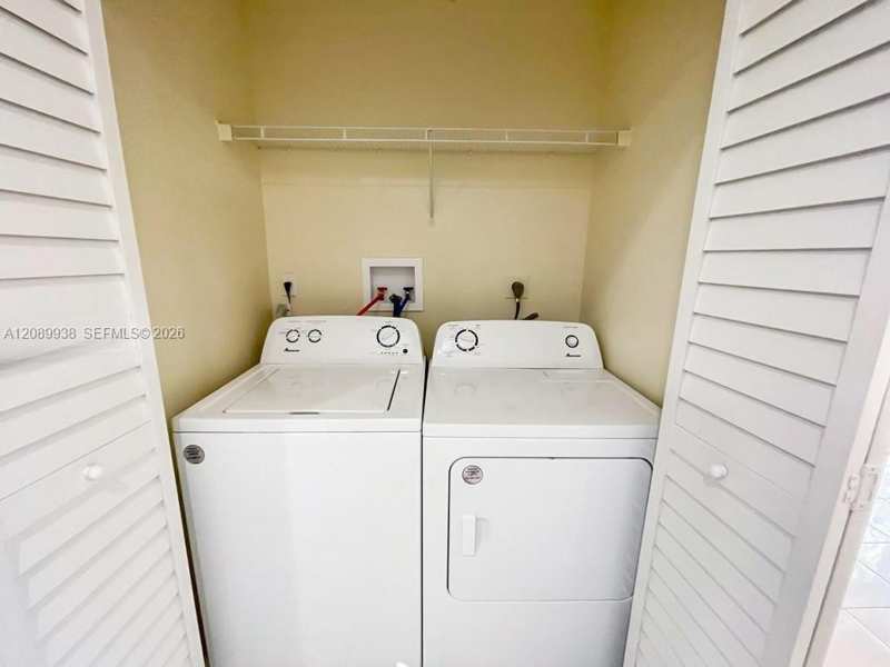 873 SW 10th St, Florida City FL 33034