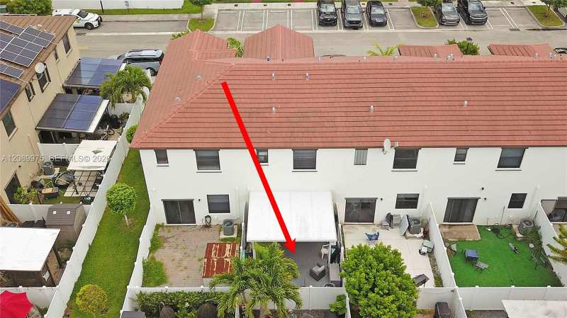 10628 W 33rd Way, Hialeah FL 33018