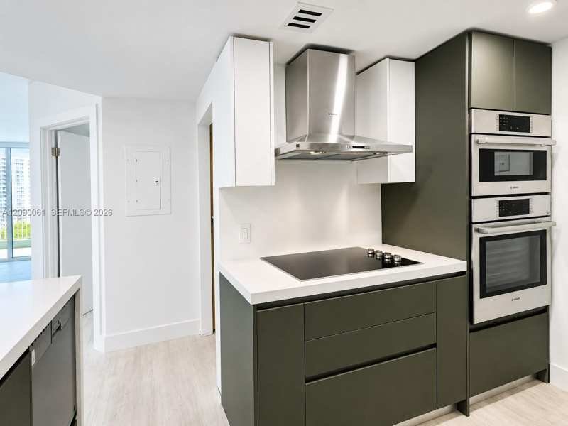 701 Brickell Key Blvd # 1111, Miami FL 33131