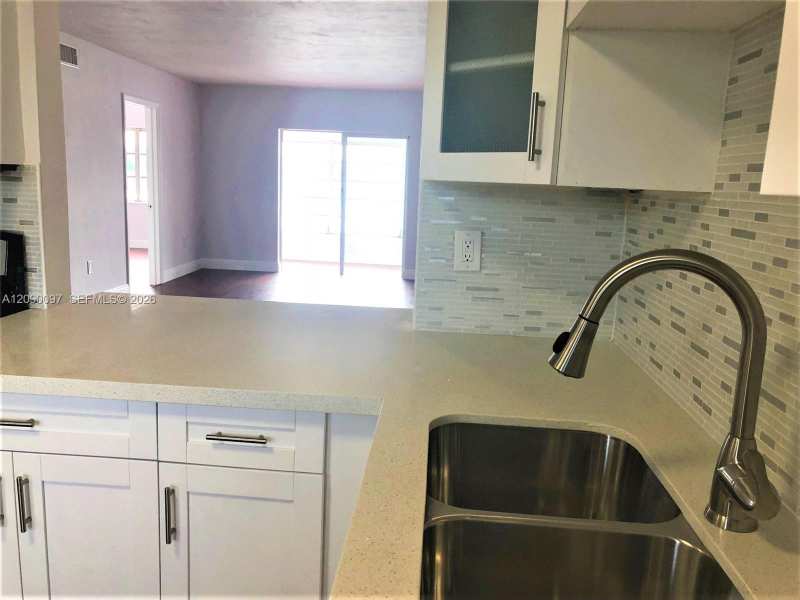 18900 NE 3rd Ct # 515, Miami FL 33179