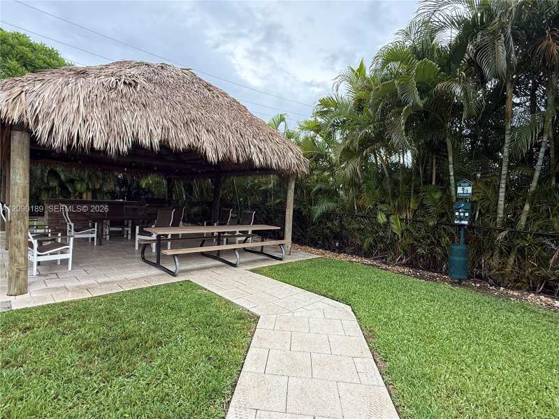HERITAGE LANDINGS CONDO
