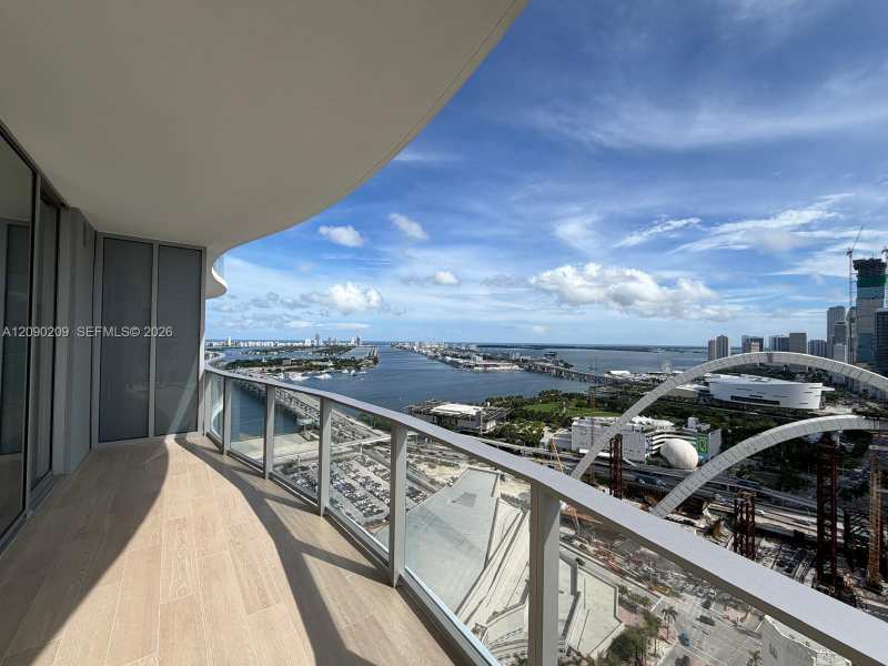 1400 Biscayne Boulevard # 3102, Miami FL 33132