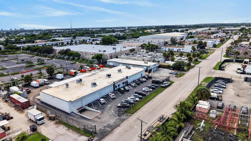 945 W 15TH Street, Riviera Beach FL 33404