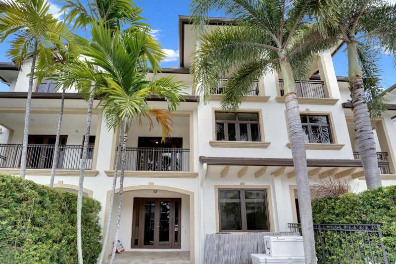 105 ISLE OF VENICE Drive # 105, Fort Lauderdale FL 33301