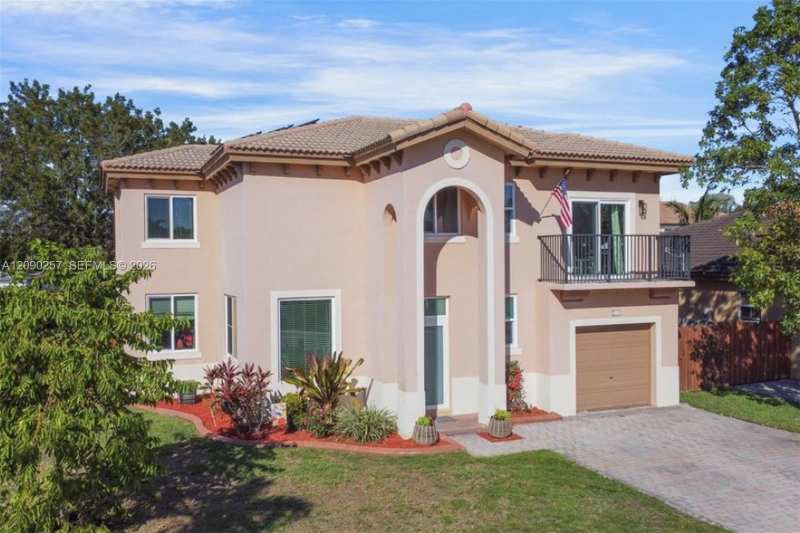 4241 NE 16th St, Homestead FL 33033