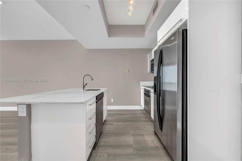 888 Biscayne Blvd # 1710, Miami FL 33132