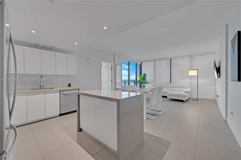 1600 NE 1st Ave # 2916, Miami FL 33132