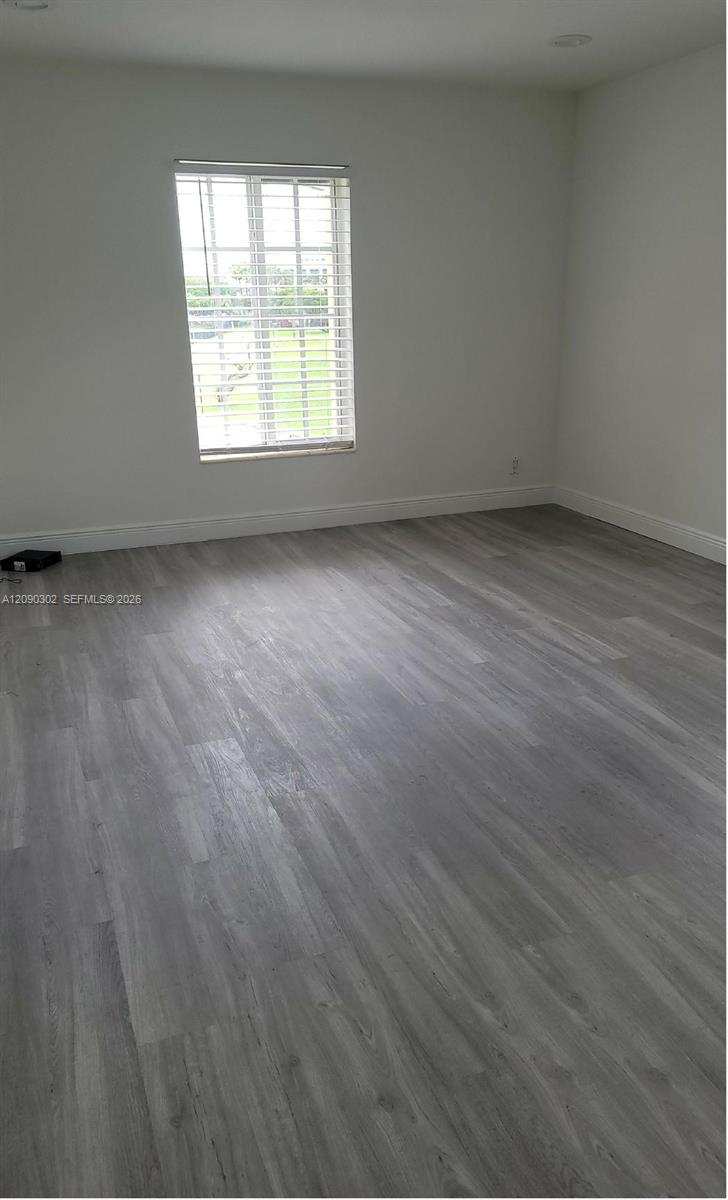 5221 Geneva Way # 304, Doral FL 33166