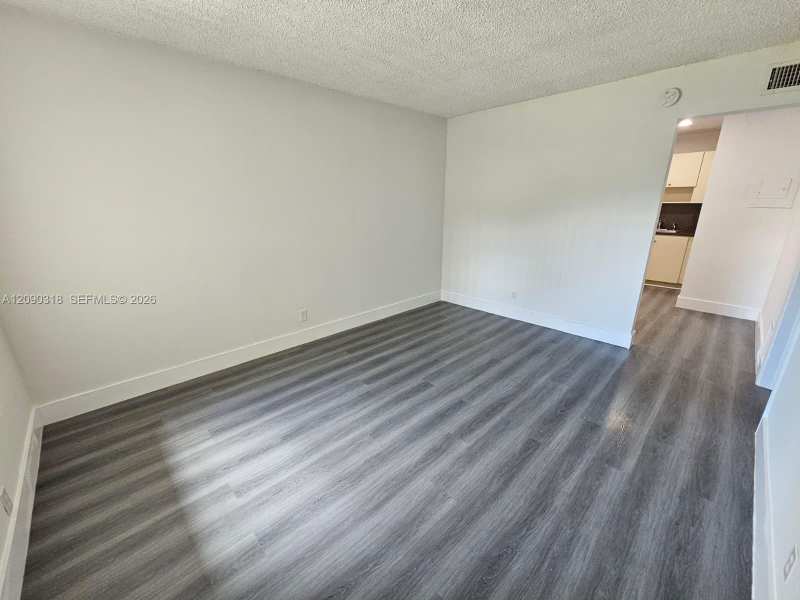 6961 W 14th Ct # 103, Hialeah FL 33014