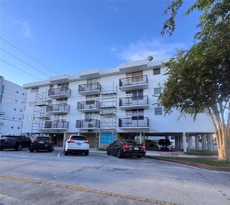 244 79th St # 3D, Miami Beach FL 33141