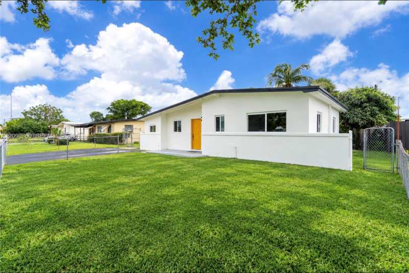 1706 NW 26th Ave, Fort Lauderdale FL 33311