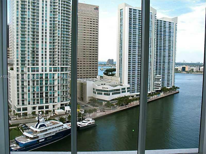 465 Brickell Ave # 3002, Miami FL 33131